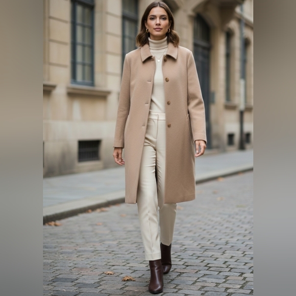 Lands' End 100% Wool Women's Camel Overcoat - Size 44 - Picture 9 of 16